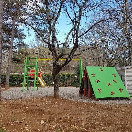 Camping Parc Saint Sauvayre 瓦纳斯 外观 照片