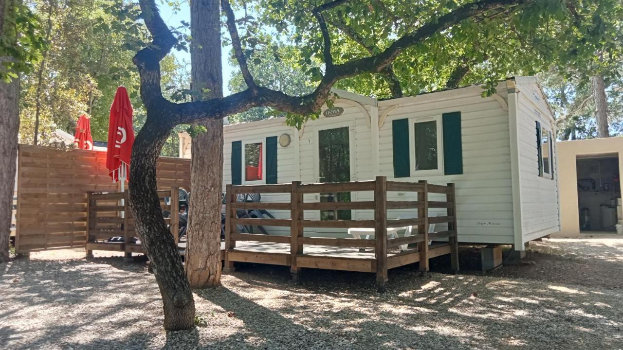 Camping Parc Saint Sauvayre 瓦纳斯 外观 照片
