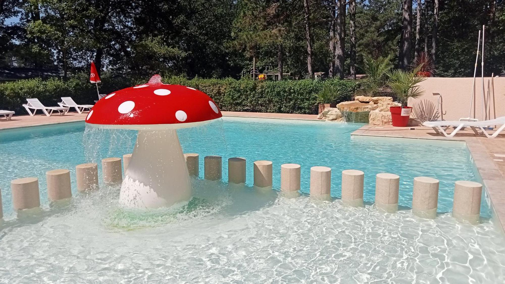 Camping Parc Saint Sauvayre 瓦纳斯 外观 照片