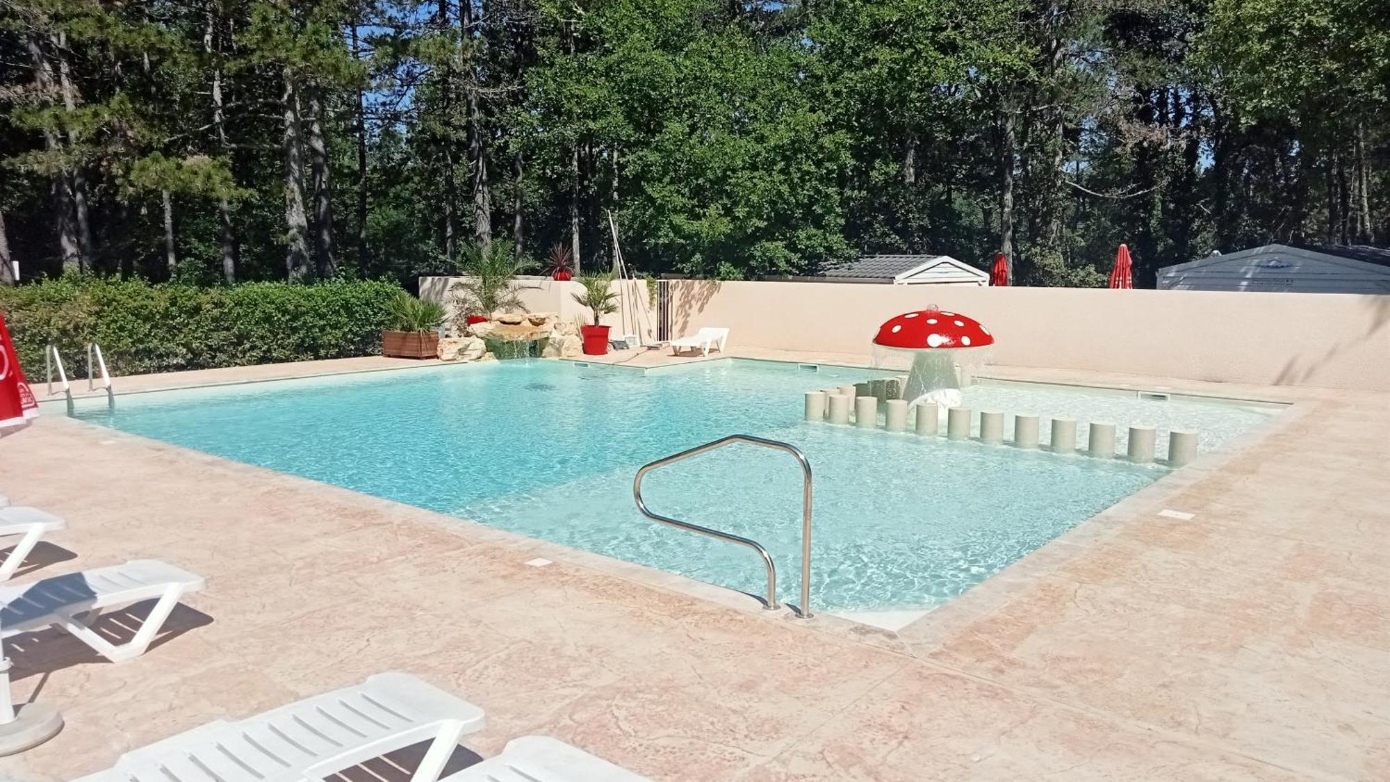 Camping Parc Saint Sauvayre 瓦纳斯 外观 照片
