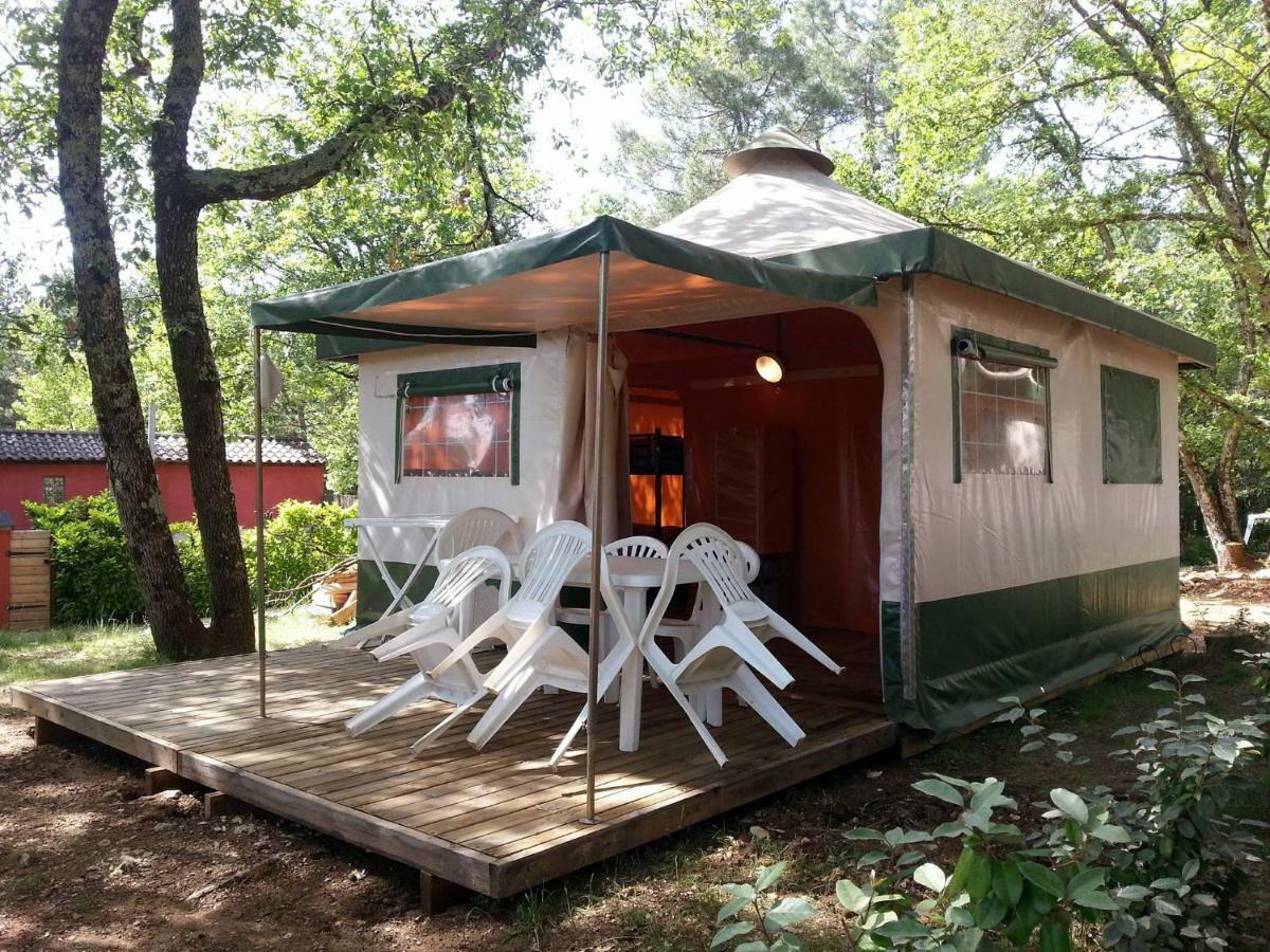 Camping Parc Saint Sauvayre 瓦纳斯 外观 照片